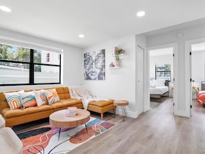 Deluxe Apartment | Living area