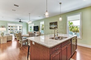 House, Multiple Bedrooms | Private kitchen | Fridge, oven, coffee/tea maker, toaster - 391 South Fletcher 7 Bedroom Home by RedAwning (Fernandina Beach)
