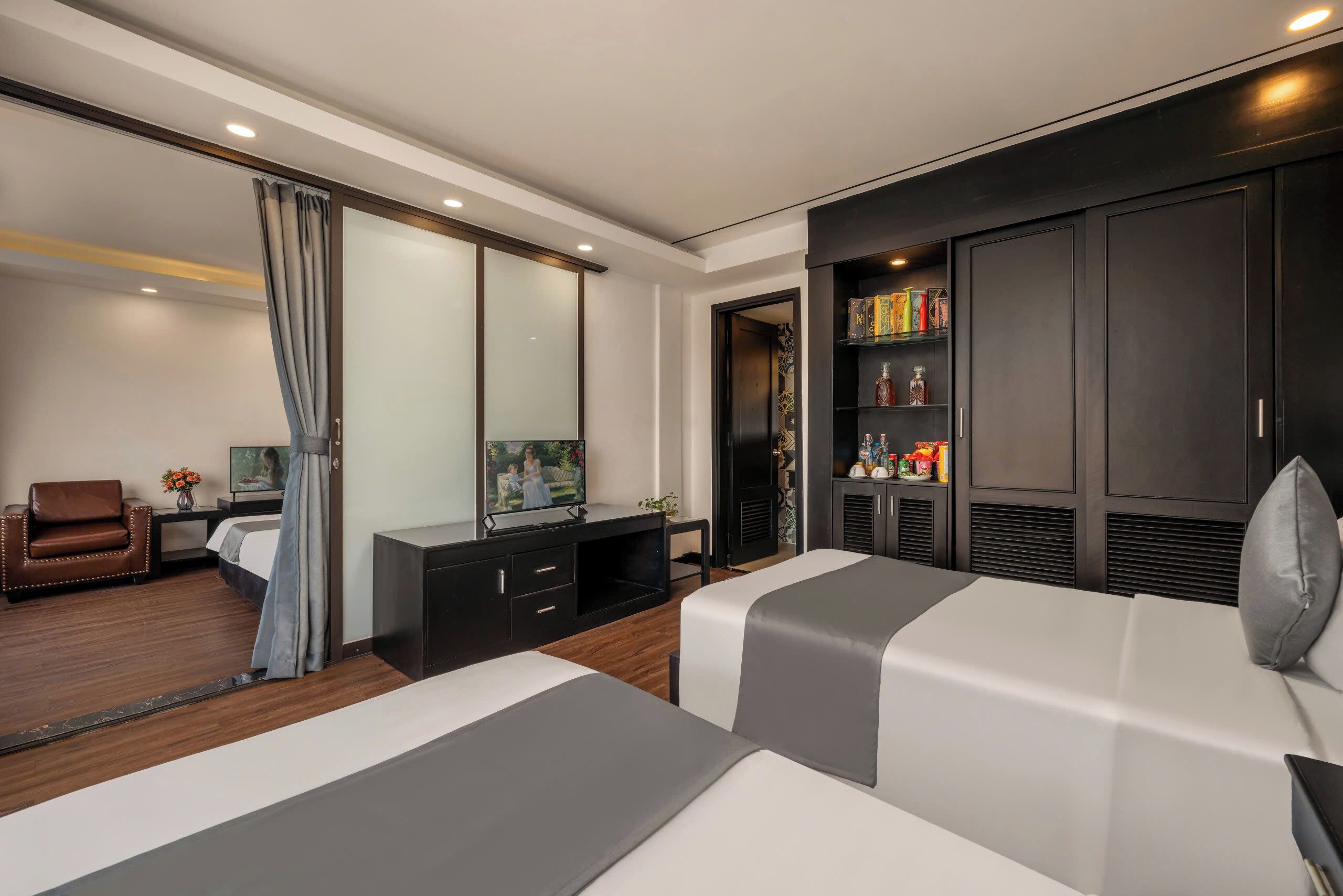 Deluxe Quadruple Room, 2 Bedrooms, 2 Bathrooms, River View | Television