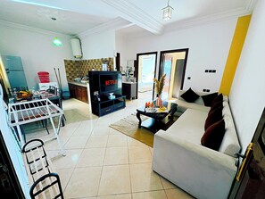 Deluxe Apartment | 2 bedrooms, desk, iron/ironing board, free WiFi - Residence Chay - Luxury Appart (Ouarzazate)