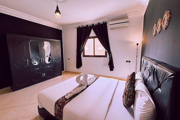 2 bedrooms, desk, iron/ironing board, free WiFi