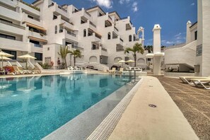 Pool - Apartment - Sleeps 4 - Jacuzzi - Terrace - Pool (Costa Adeje)