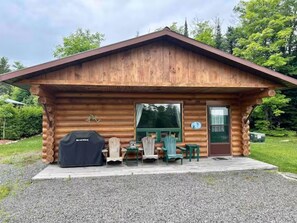 Terrace/patio - Lakefront Cabin #3 - 4 Season - Sleeps 7 (Sundridge)