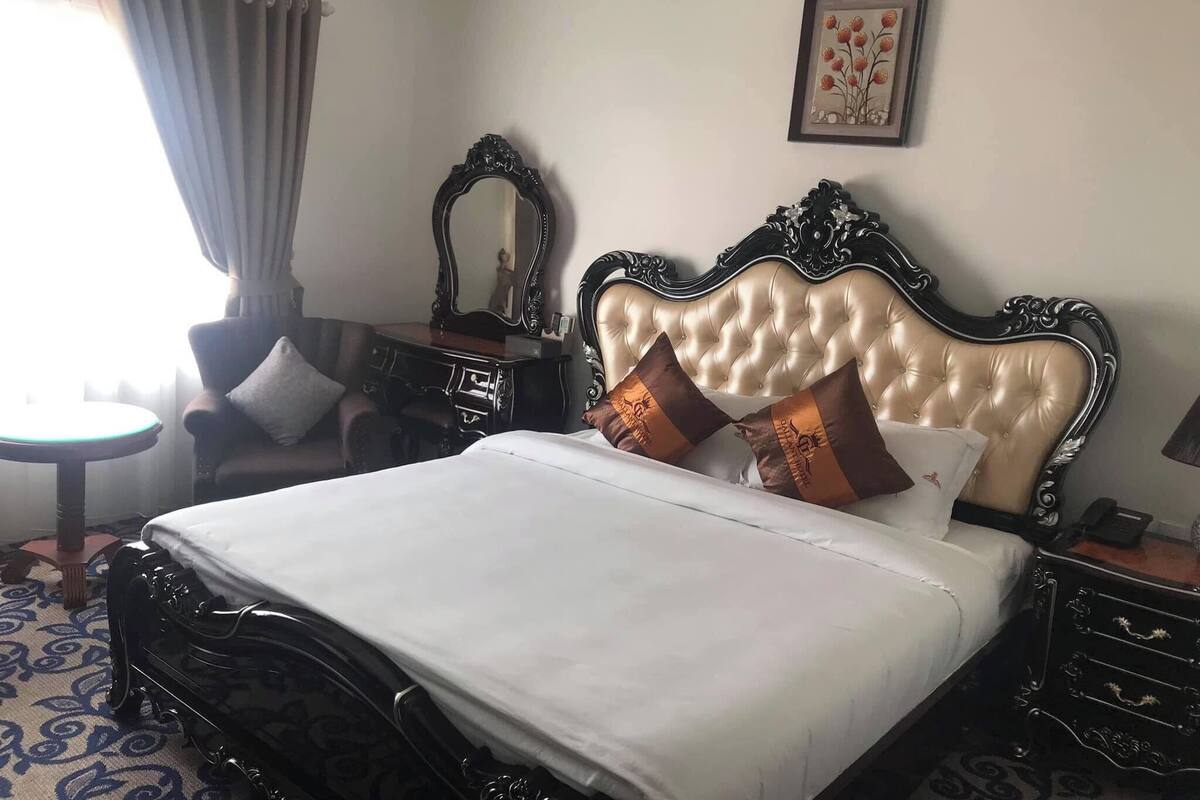 Chambre Affaires double pour 1 personne | Coffre-fort, bureau, rideaux d’obscurcissement