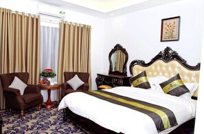 Kamar Double Bisnis untuk 1 Orang | Brankas, meja kerja, tirai kedap cahaya, dan setrika/meja setrika