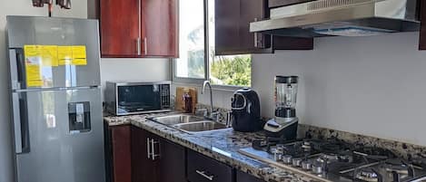 Full-size fridge, microwave, toaster, blender