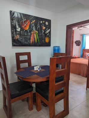 Full-size fridge, microwave, toaster, blender