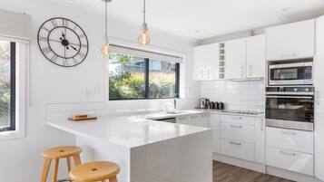 Fridge, microwave, oven, dishwasher