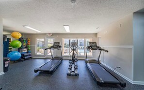 Fitness facility - 3 mins from Arsenal - Pool &Gym (Huntsville)
