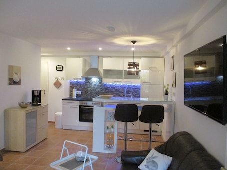 Interior. Apartment 'Am Sulzbach' with Private Terrace and Wi-Fi