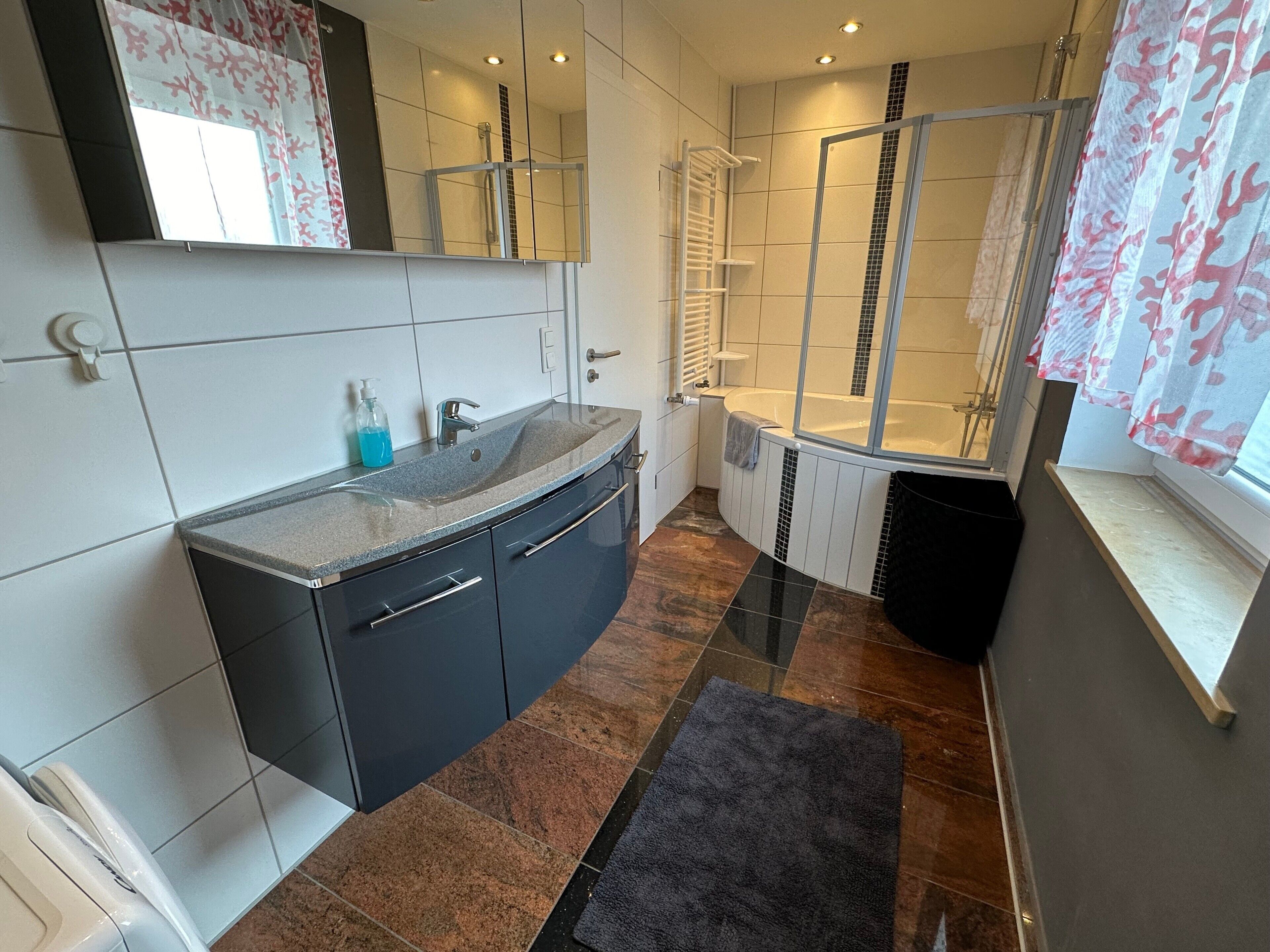 Vasca, asciugacapelli, asciugamani