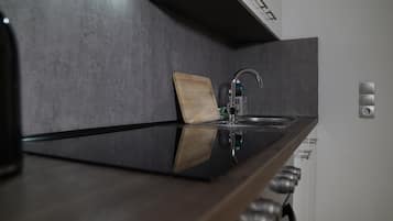 Kühlschrank, Ofen, Herdplatte, Geschirrspüler