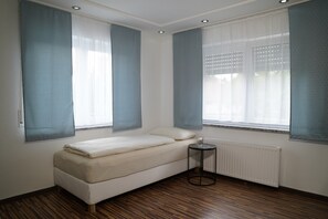 3 Schlafzimmer, Bügeleisen/Bügelbrett, kostenloses WLAN, Bettwäsche