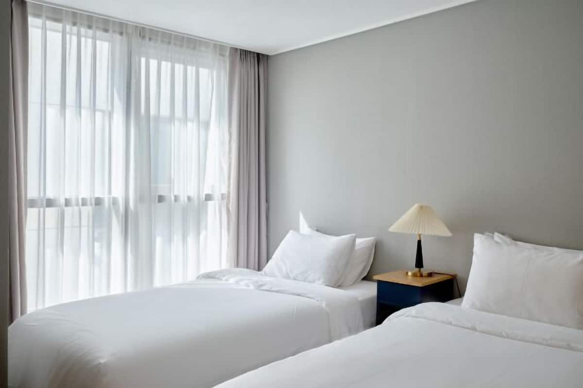 Individually furnished, blackout curtains, soundproofing, free WiFi