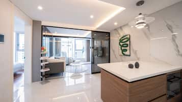 1 habitación, ropa de cama de alta calidad y muebles diferentes