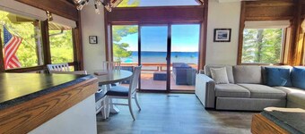 Beautiful Home w/ 2 fireplaces, Deck, and 75ft of Private Higgins Lake Frontage