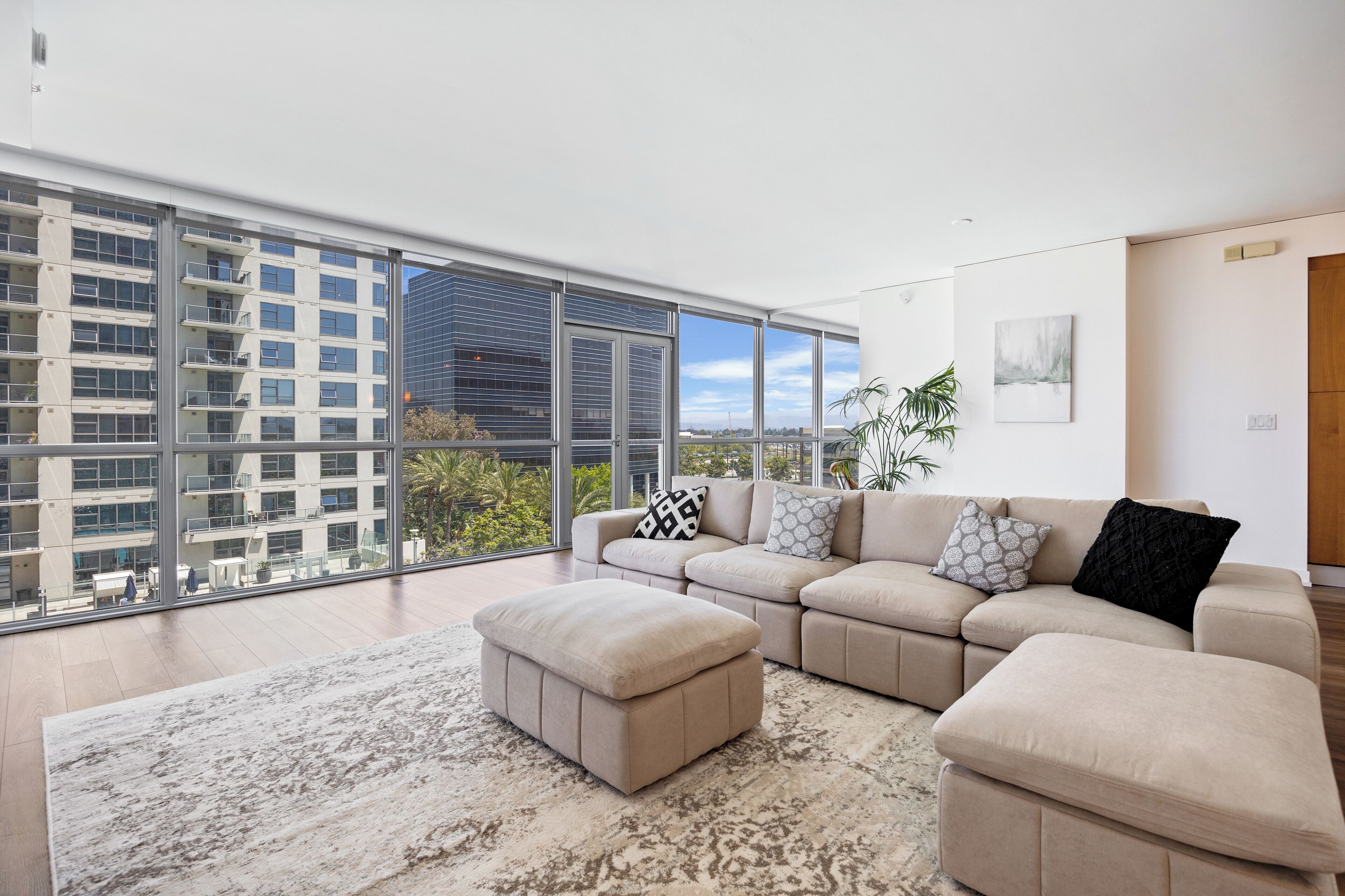Luxury Apartment Highrise - Disney JWA