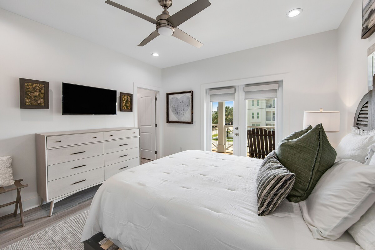 Photo 48 of Incredible three-story home with a pool, pool spa, wet bars, AC, & washer/dryer