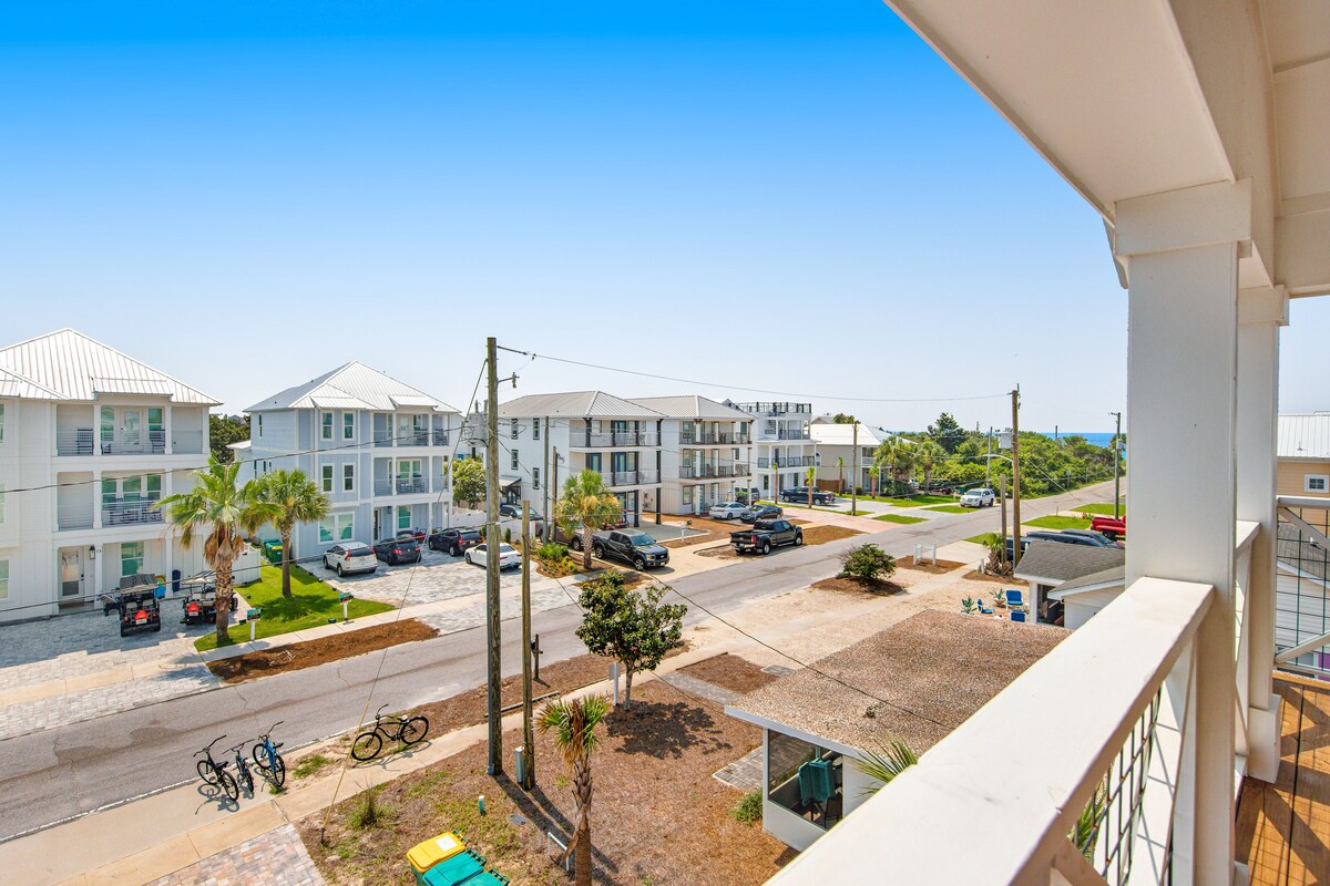 Photo 22 of Incredible three-story home with a pool, pool spa, wet bars, AC, & washer/dryer