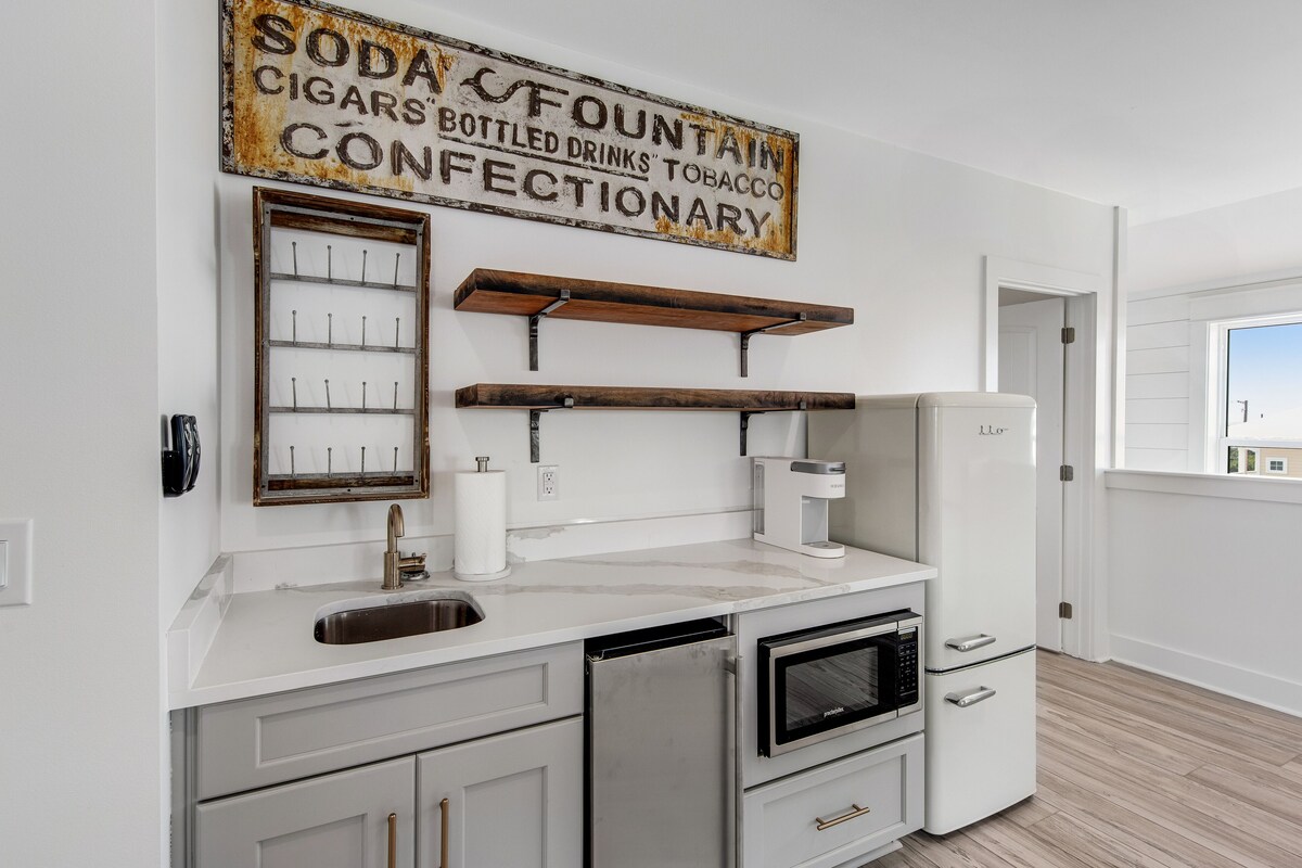 Photo 24 of Incredible three-story home with a pool, pool spa, wet bars, AC, & washer/dryer