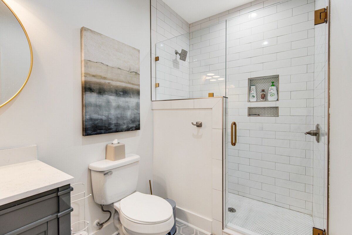 Photo 45 of Incredible three-story home with a pool, pool spa, wet bars, AC, & washer/dryer