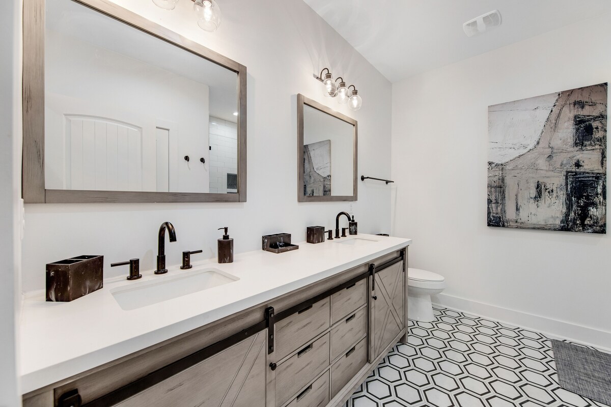 Photo 39 of Incredible three-story home with a pool, pool spa, wet bars, AC, & washer/dryer