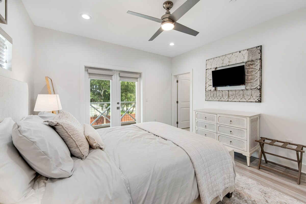 Photo 35 of Incredible three-story home with a pool, pool spa, wet bars, AC, & washer/dryer