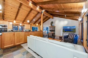 Smart TV, fireplace, DVD player, books