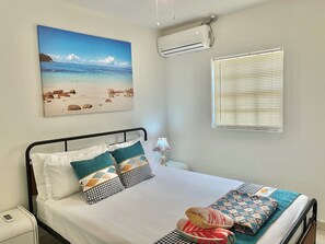 2 bedrooms, iron/ironing board, WiFi, bed sheets