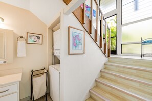 Interior - Kona Keauhou Resort #124 | Condo in Kailua-Kona with ocean views (Kailua-Kona)