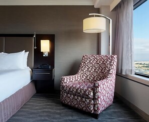 1 quarto, escrivaninha, ferros/tábuas de passar roupa, Wi-Fi de cortesia