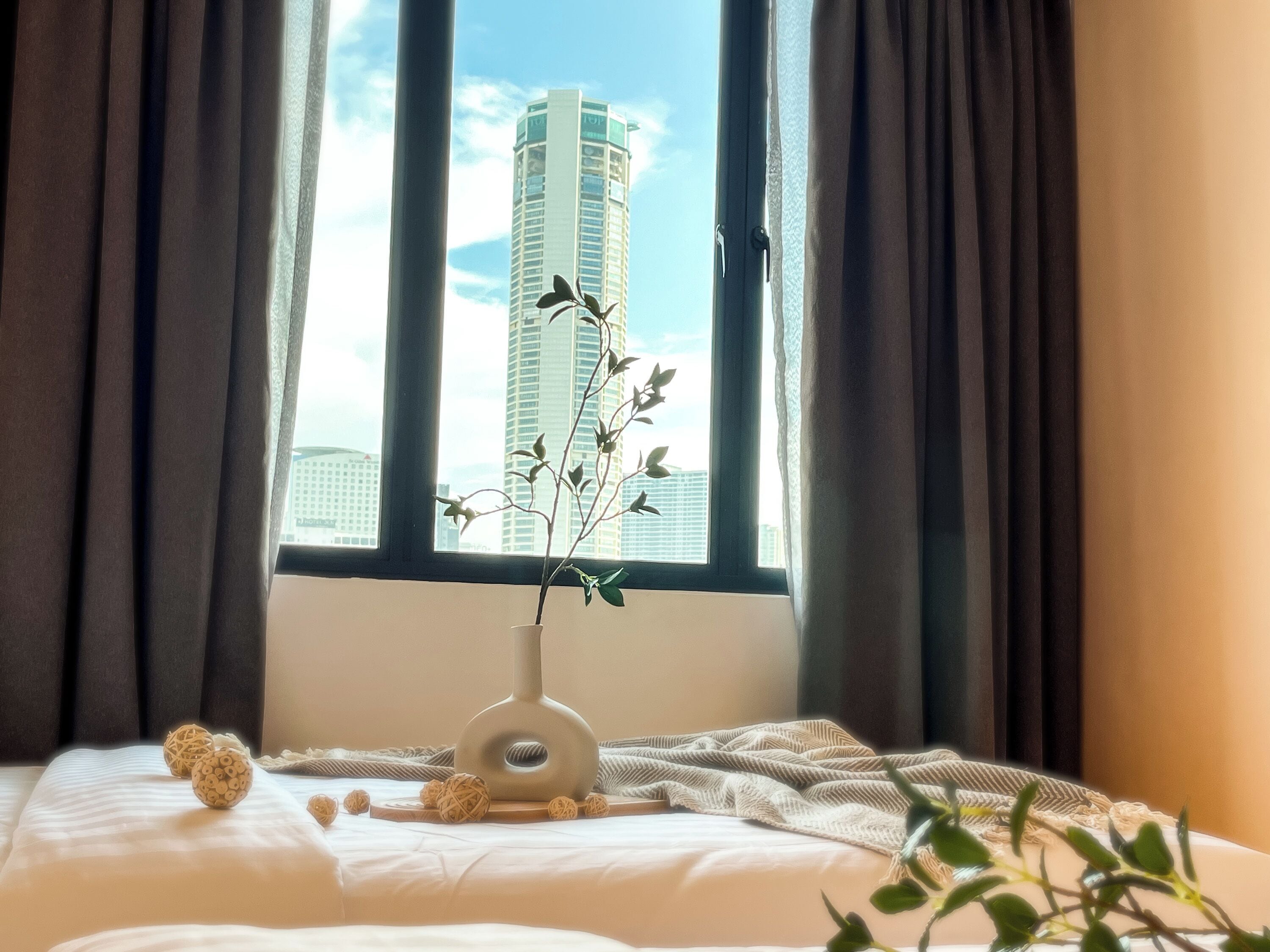 Phòng 3 dành cho gia đình, phòng tắm dùng chung | Chăn bông, nệm có lớp đệm bông, két bảo mật tại phòng 