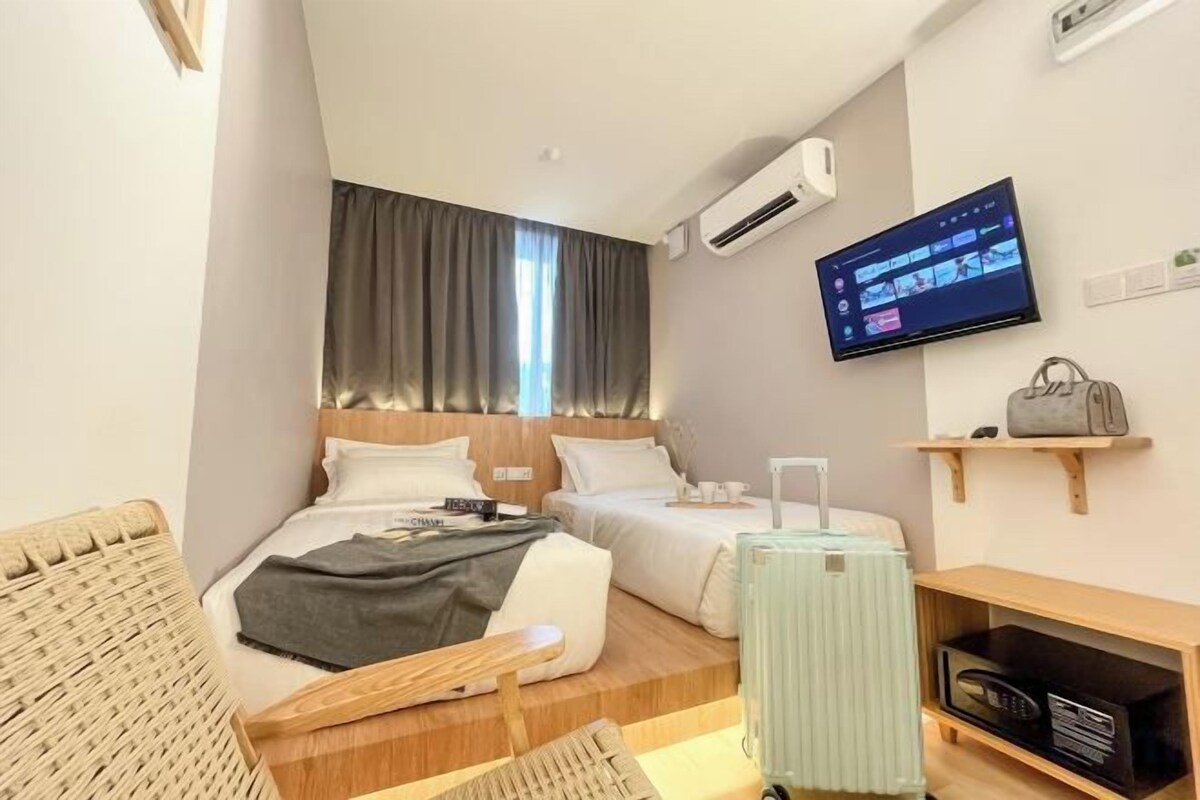 Donsdekens, pillowtop-bedden, een kluis op de kamer, gratis wifi