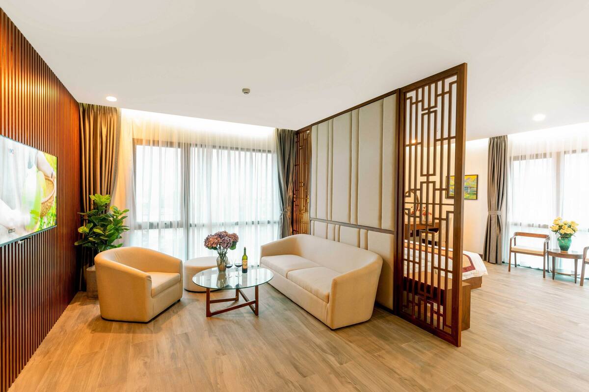 1 bedroom, minibar, in-room safe, desk