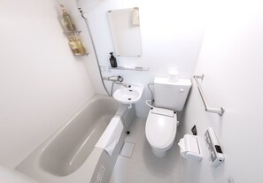 Standard Room, 1 Double Bed, Non Smoking, Private Bathroom | Bathroom | Combined shower/tub, hair dryer, slippers, bidet - JL HOUSE KUTCHAN (Kutchan)