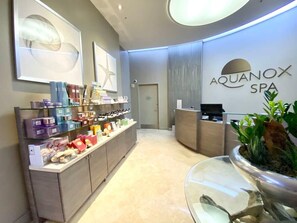 Lobby - Cozy Studio w/ balcony & pool access (Sunny Isles Beach)