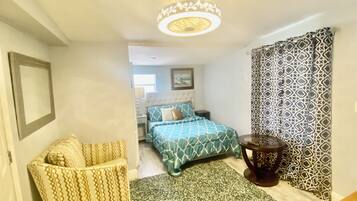 1 chambre, fer et planche à repasser, lit parapluie, Wi-Fi gratuit