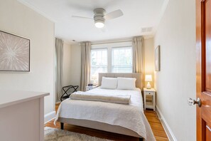 5 habitaciones, tabla de planchar con plancha y wifi gratis 