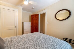 Unclassified image, 3 of 50, button