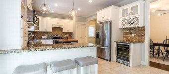 Your Navy Weekend Haven, Family-Friendly Luxury Home w Fenced-in Backyard + Parking
