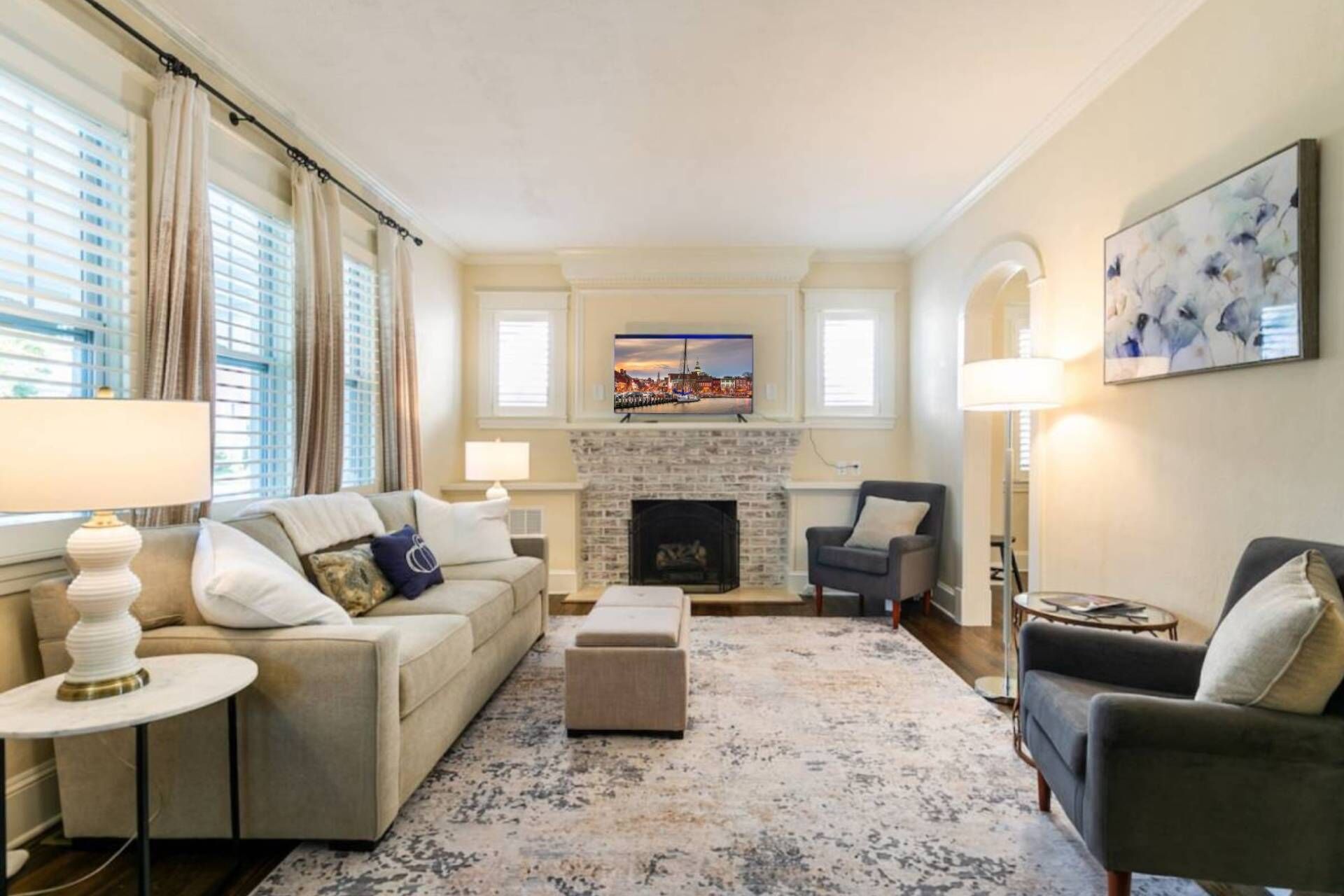 Navy Weekend Haven, Family-friendly Luxury Home W Fenced-in Backyard & Parking - Annapolis, MD
