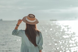 หาดส่วนตัว, บาร์ริมหาด