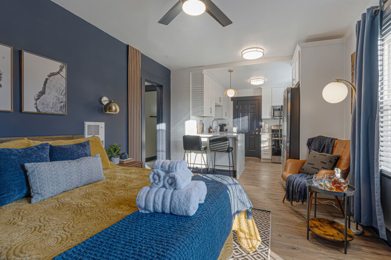 1 soverom, strykejern/-brett, reiseseng for barn og wi-fi (inkludert)