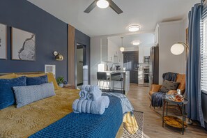 1 makuuhuone, silitysrauta/-lauta, vauvan matkasänky, ilmainen Wi-Fi