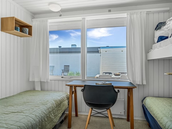 2 bedrooms, Internet