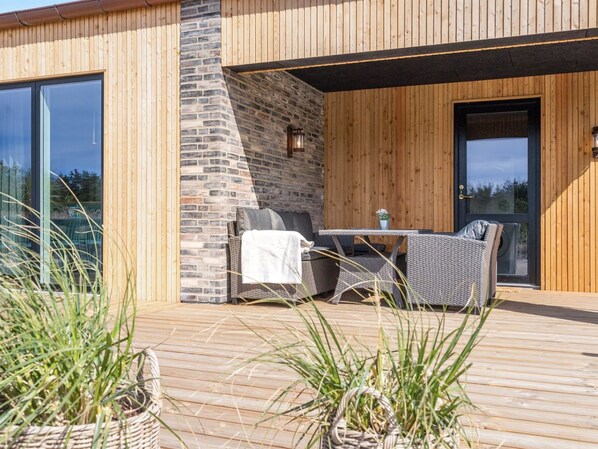 Outdoor dining - "Anie" - 950m from the sea by Interhome (Løkken)