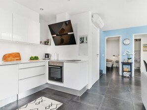 Réfrigérateur, lave-vaisselle