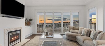 Hamptons Elegance Views | Pool & Spa