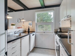 Køleskab, mikrobølgeovn, ovn, opvaskemaskine