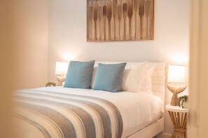 3 bedrooms, desk, iron/ironing board, WiFi